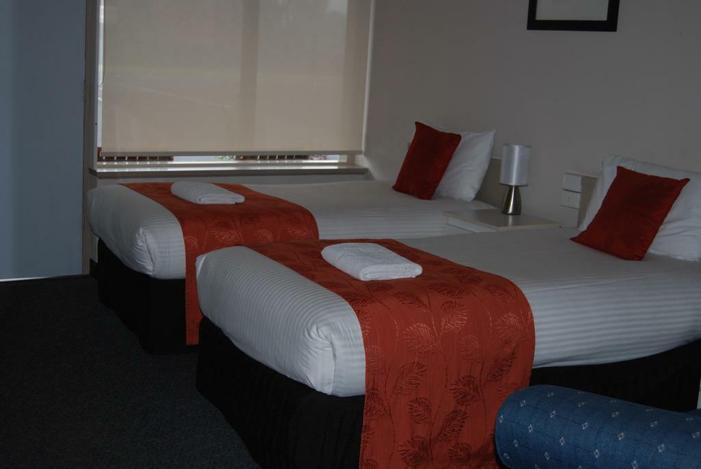 Red Carpet Motel Mount Gambier Exterior photo